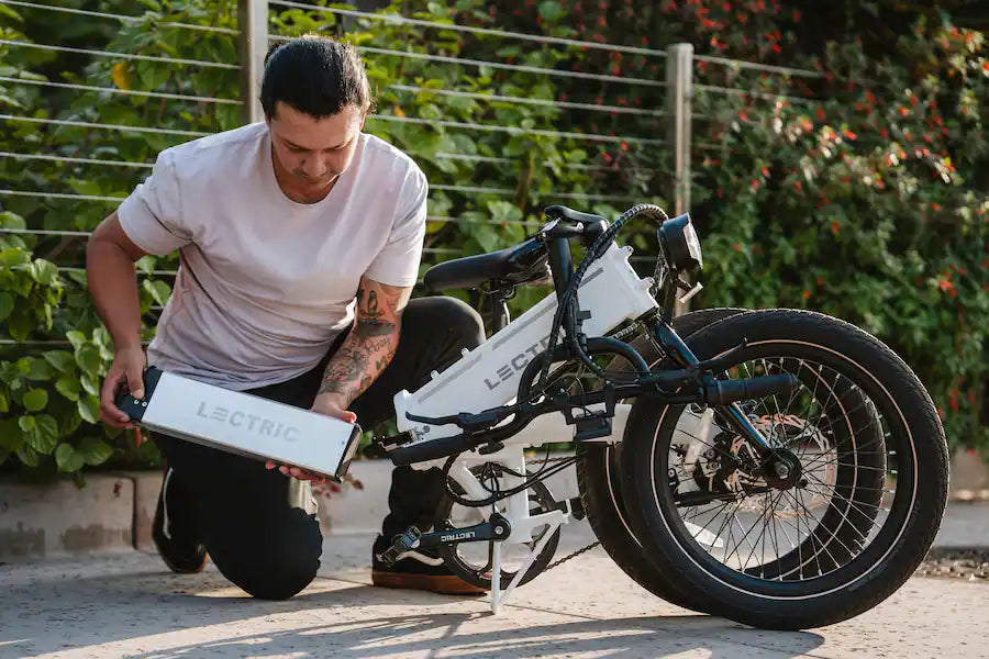 Lectric eBikes - XP Lite2 Foldable Long-Range eBike: 80 miles Max Operating Range & 20 mph Max Speed - Unisize - Arctic White