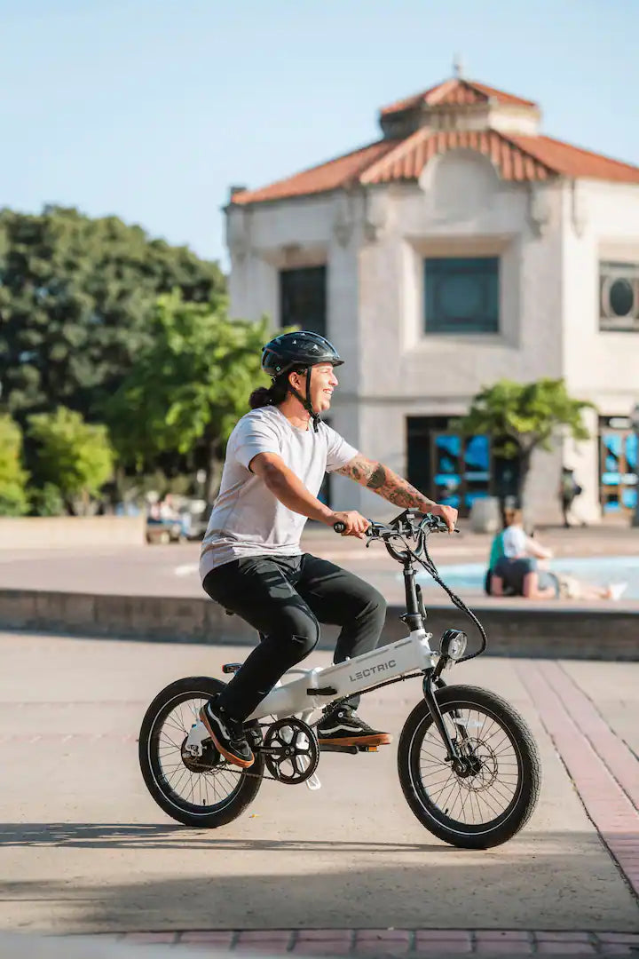 Lectric eBikes - XP Lite2 Foldable Long-Range eBike: 80 miles Max Operating Range & 20 mph Max Speed - Unisize - Arctic White